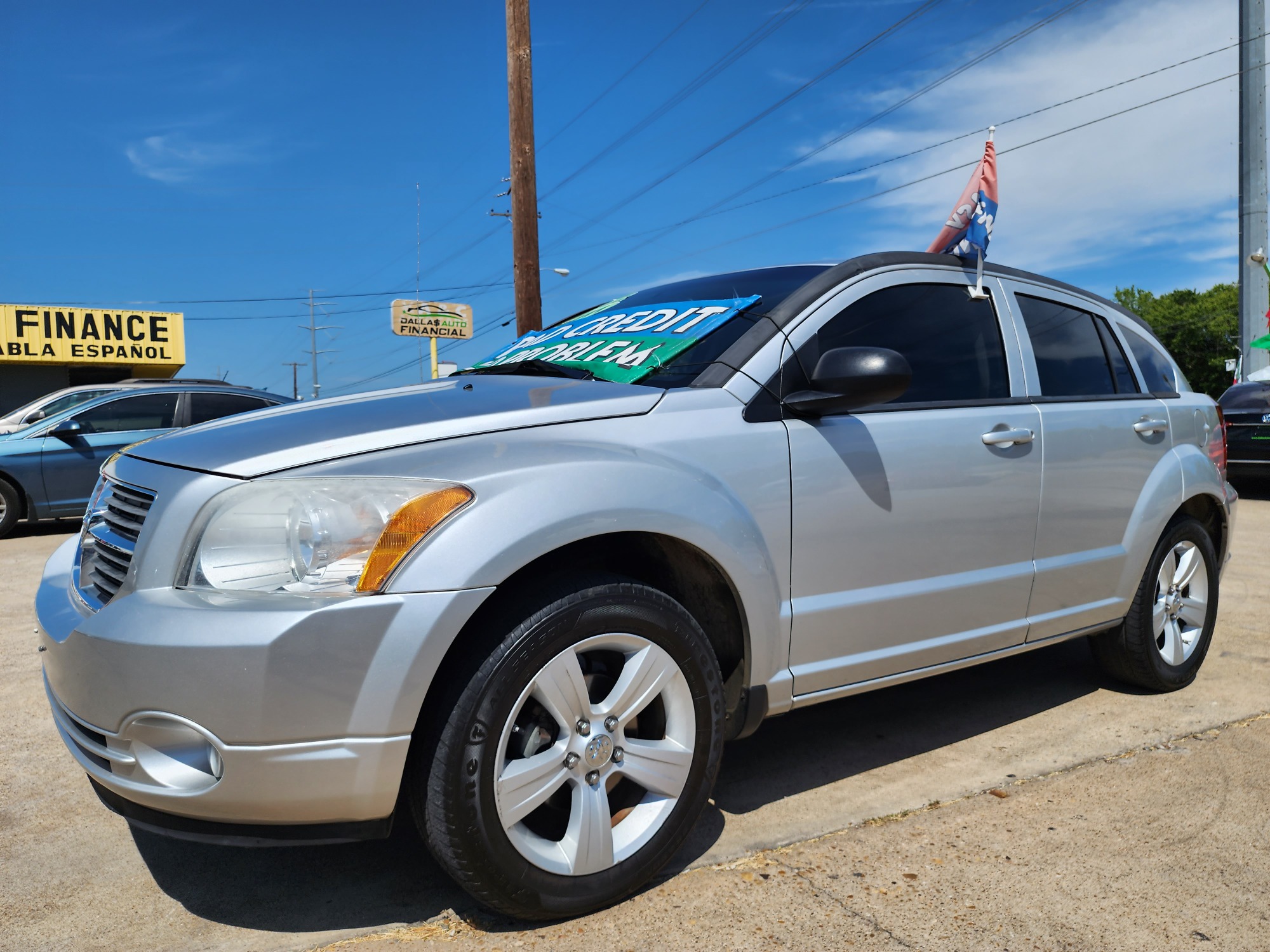 2011 SILVER Dodge Caliber MAINSTREET (1B3CB3HA4BD) , AUTO transmission, located at 2660 S.Garland Avenue, Garland, TX, 75041, (469) 298-3118, 32.885551, -96.655602 - Welcome to DallasAutos4Less, one of the Premier BUY HERE PAY HERE Dealers in the North Dallas Area. We specialize in financing to people with NO CREDIT or BAD CREDIT. We need proof of income, proof of residence, and a ID. Come buy your new car from us today!! This is a very well cared for 2011 DO - Photo #7
